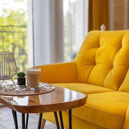 Villa Kasztelan Apartamenty Ustrzyki Dolne Exterior foto