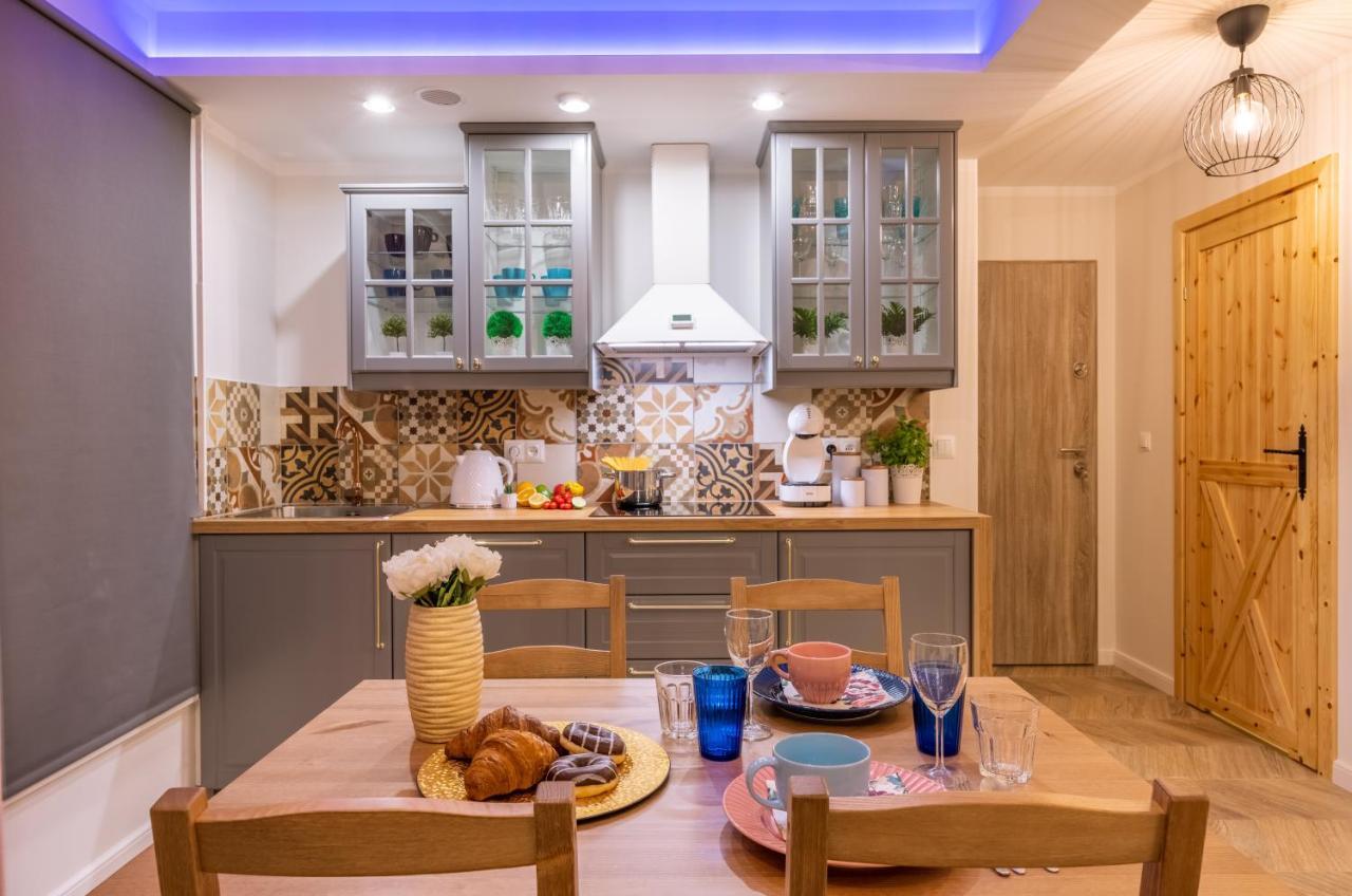 Villa Kasztelan Apartamenty Ustrzyki Dolne Exterior foto