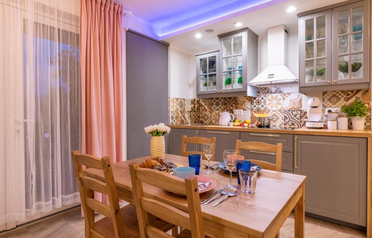 Villa Kasztelan Apartamenty Ustrzyki Dolne Exterior foto