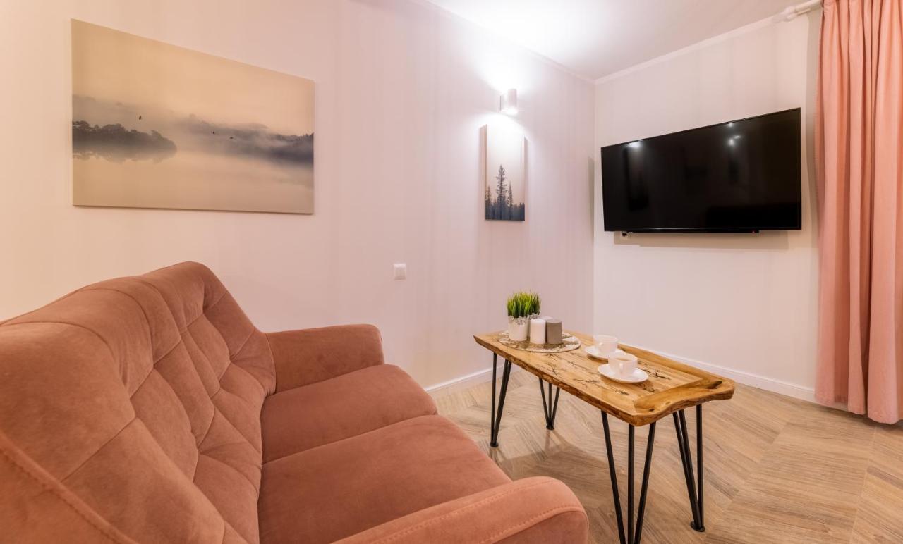 Villa Kasztelan Apartamenty Ustrzyki Dolne Exterior foto