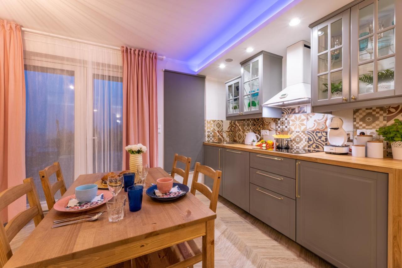 Villa Kasztelan Apartamenty Ustrzyki Dolne Exterior foto